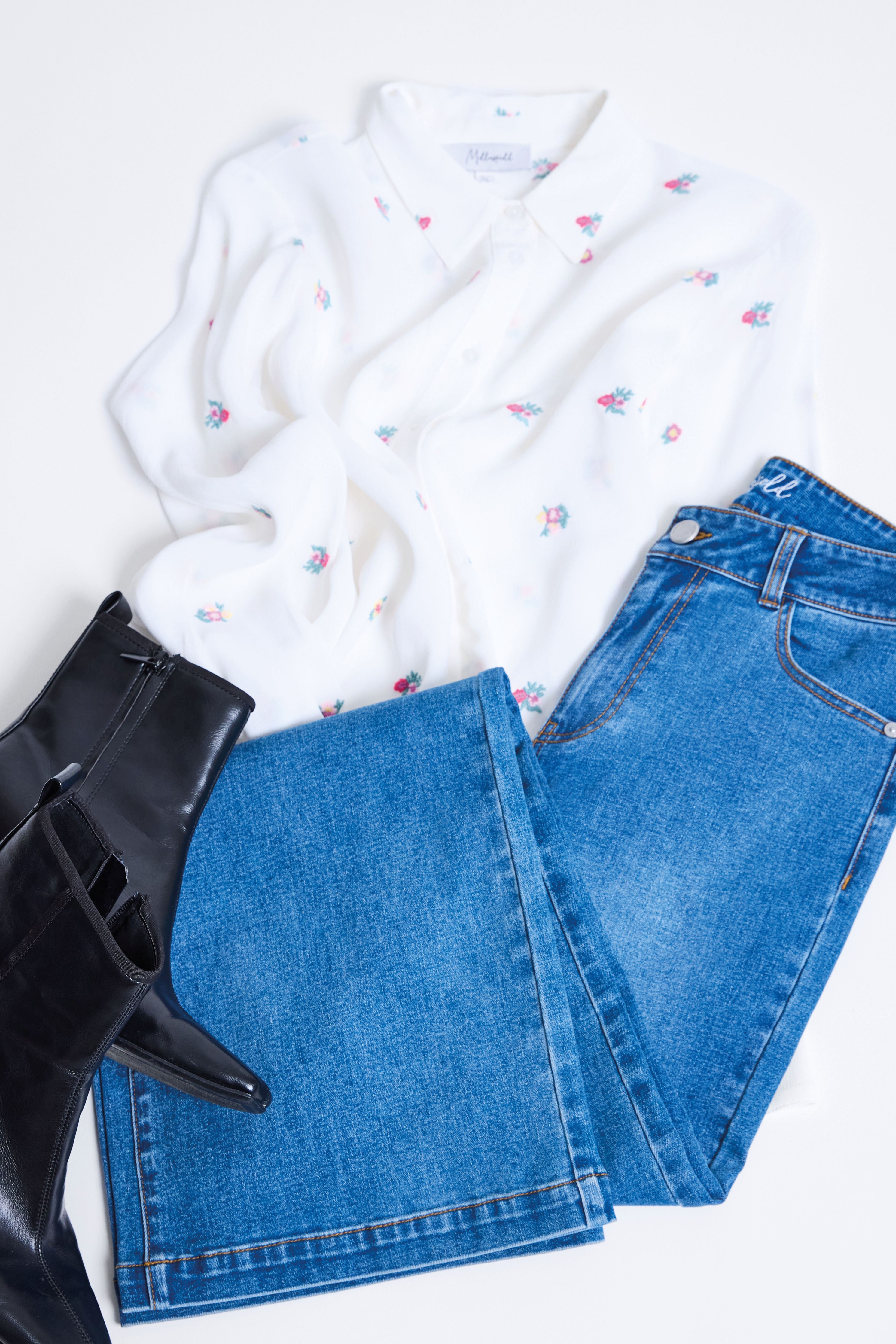 Jeans med en fin bluse