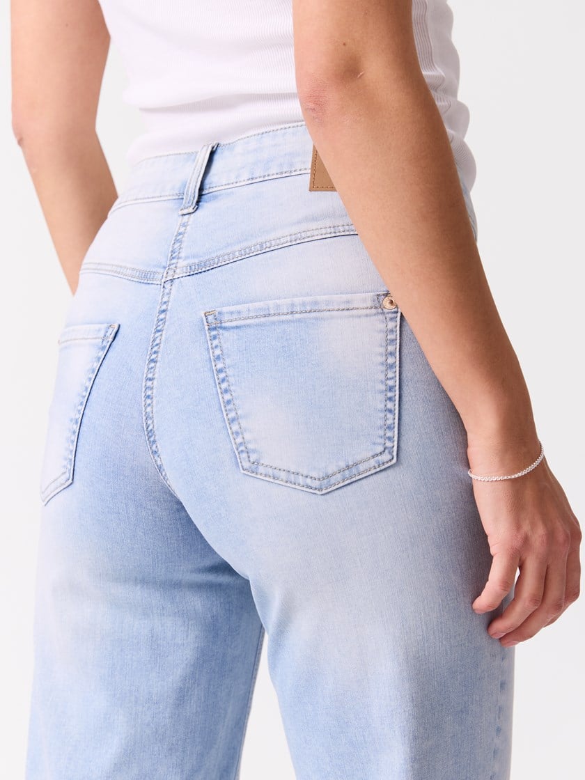 7253758 EOV 4067374354135 20_Dream Wide EOV.jpg_