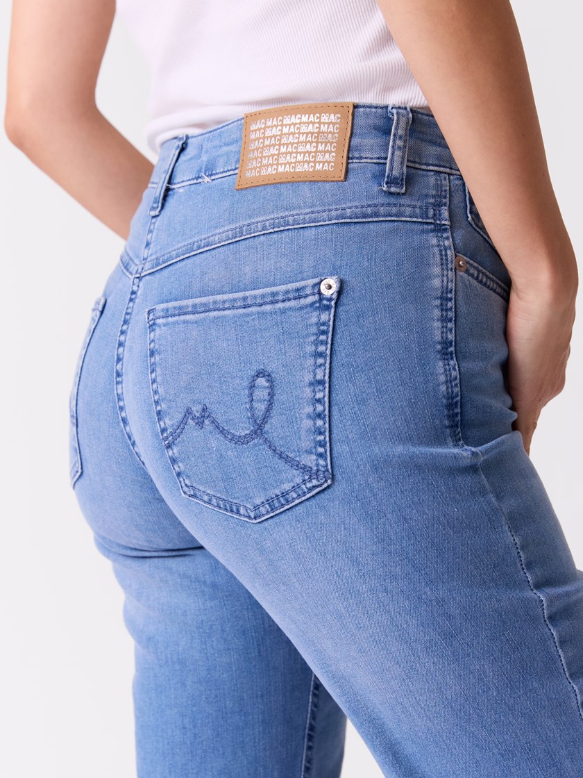 7253721 EN3 4067374761452 24_EN3_Laura EN3_Laura EN3 7253721.jpg_