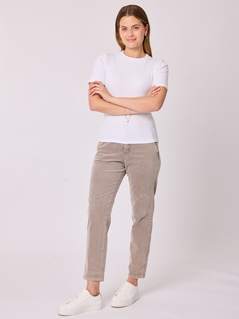 7252900 I3O 4069121132218 3_I3O_Chino I3O.jpg_