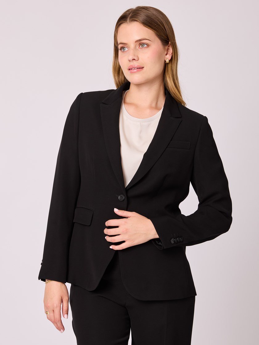 7251786 CAB 7028861498944 27_CAB_BETH BLAZER CAB.jpg_