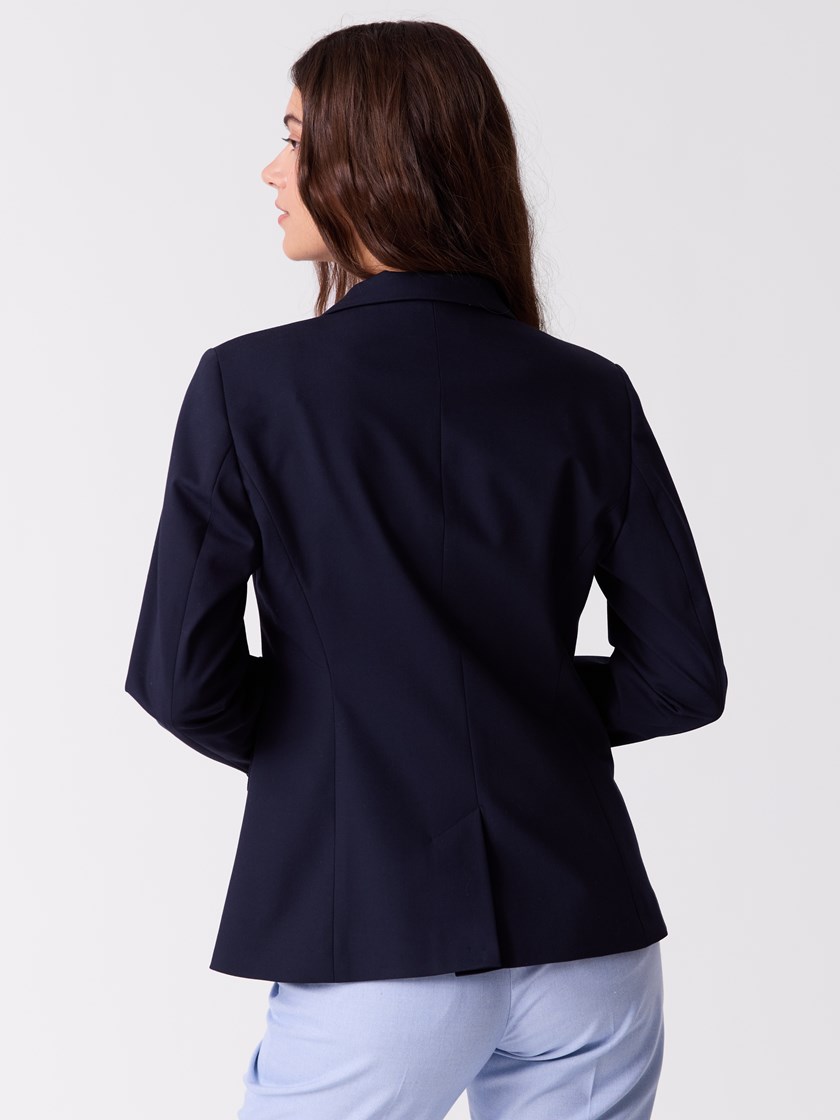 7253702 EM6 7028861595872 37_EM6_Beth Blazer EM6.jpg_