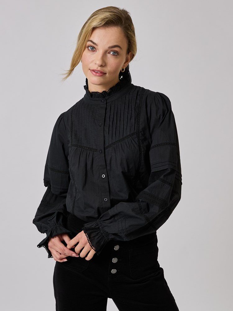 Laurel bluse 7051644842887 18_Laurel bluse CAB_Laurel bluse CAB 7508778.jpg_