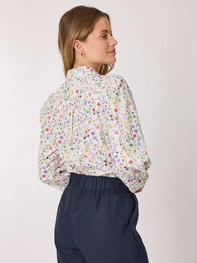 Benoit bluse 7051645208187 19_K3D_Benoit bluse K3D_Benoit bluse K3D 7511185.jpg_