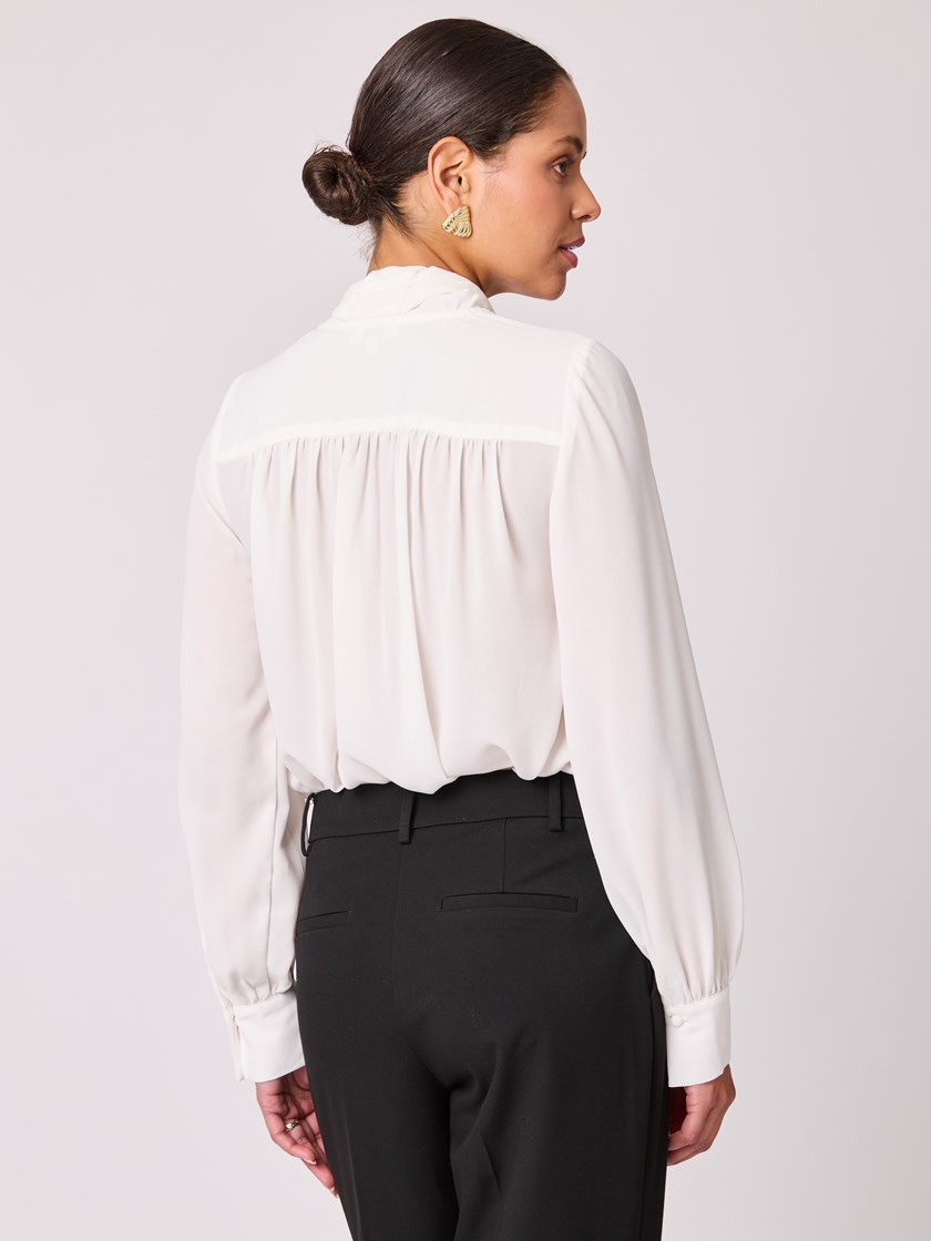 7512996 O79 7051645271785 52_Kelly bluse O79.jpg_