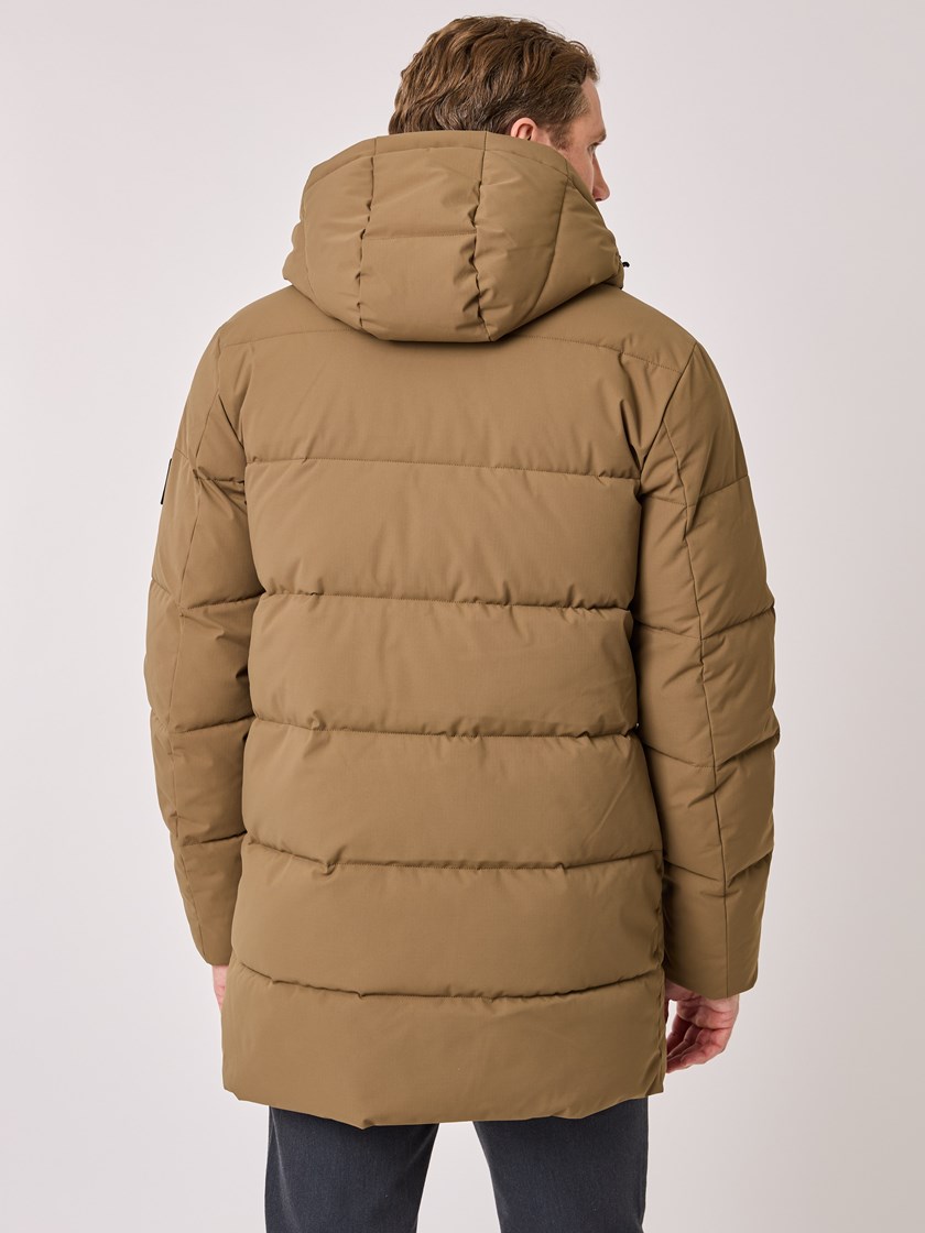 7512686 I7D 7051645373106 21_I7D_Jimi parkas I7D.jpg_