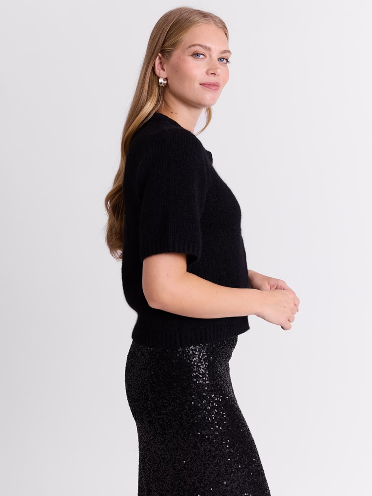 Noelle cardigan 7051645400420 19_ID2_Noelle cardigan ID2_Noelle cardigan ID2 7513508.jpg_