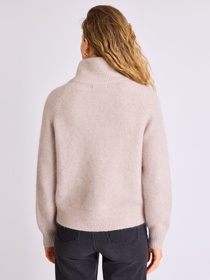 7514283 AO9 7051645467683 10.jpg_