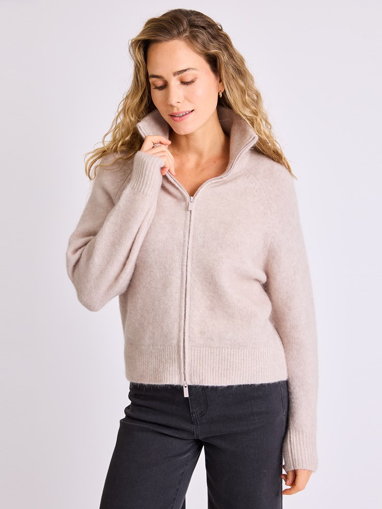 Carmela cardigan 7051645467683 7_AO9_Carmela cardigan AO9_Carmela cardigan AO9 7514283.jpg_