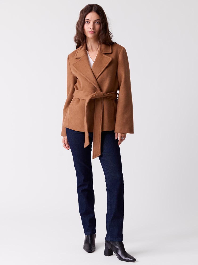 7514263 T19 7051645571090 5_T19_Gwen jakke T19.jpg_