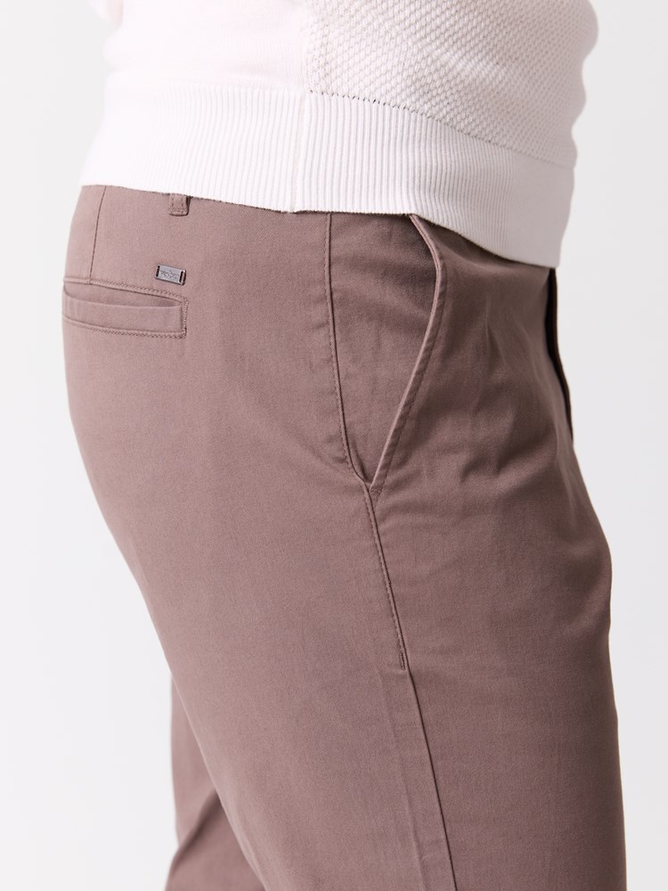 Lloyd chinos 7051645684394 29_Lloyd chinos AGP.jpg_