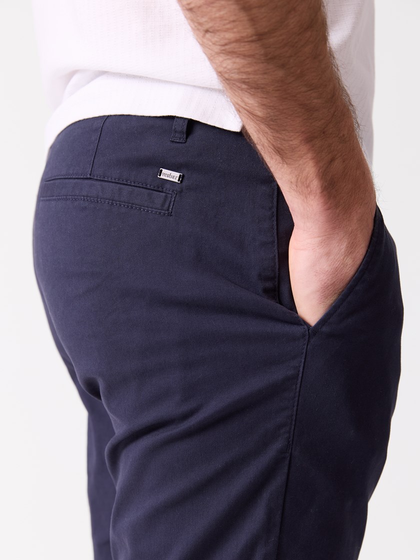 7515407 C27 7051645684400 26_Lloyd chinos C27.jpg_