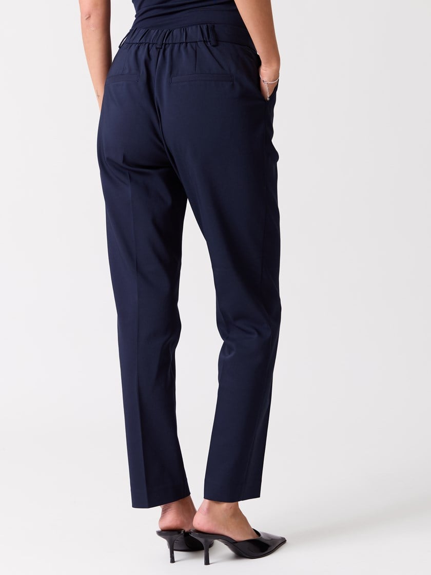 7516184 EM6 7051645697745 15_Jessica bukse - full length EM6.jpg_