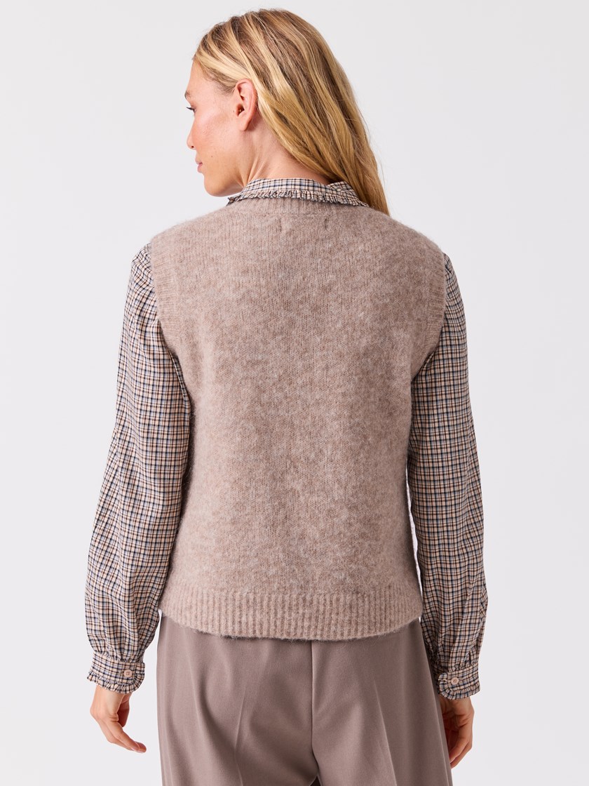 7516635 I2M 7051645787644 33_Dolly vest I2M.jpg_