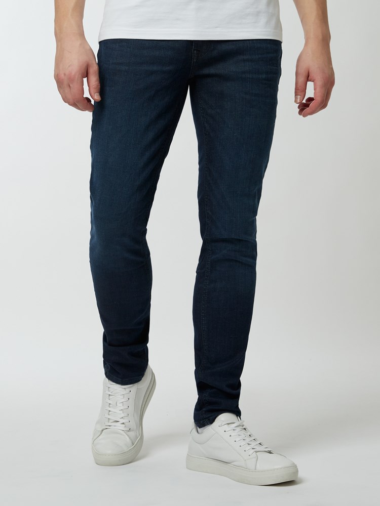 SLIM WILL DEEP BLUE HYPER STRETCH JEANS 7239800_D06-HENRYCHOICE-NOS-Modell-front_95048.jpg_SLIM WILL DEEP BLUE HYPER STRETCH JEANS D06 7239800.jpg_Front||Front