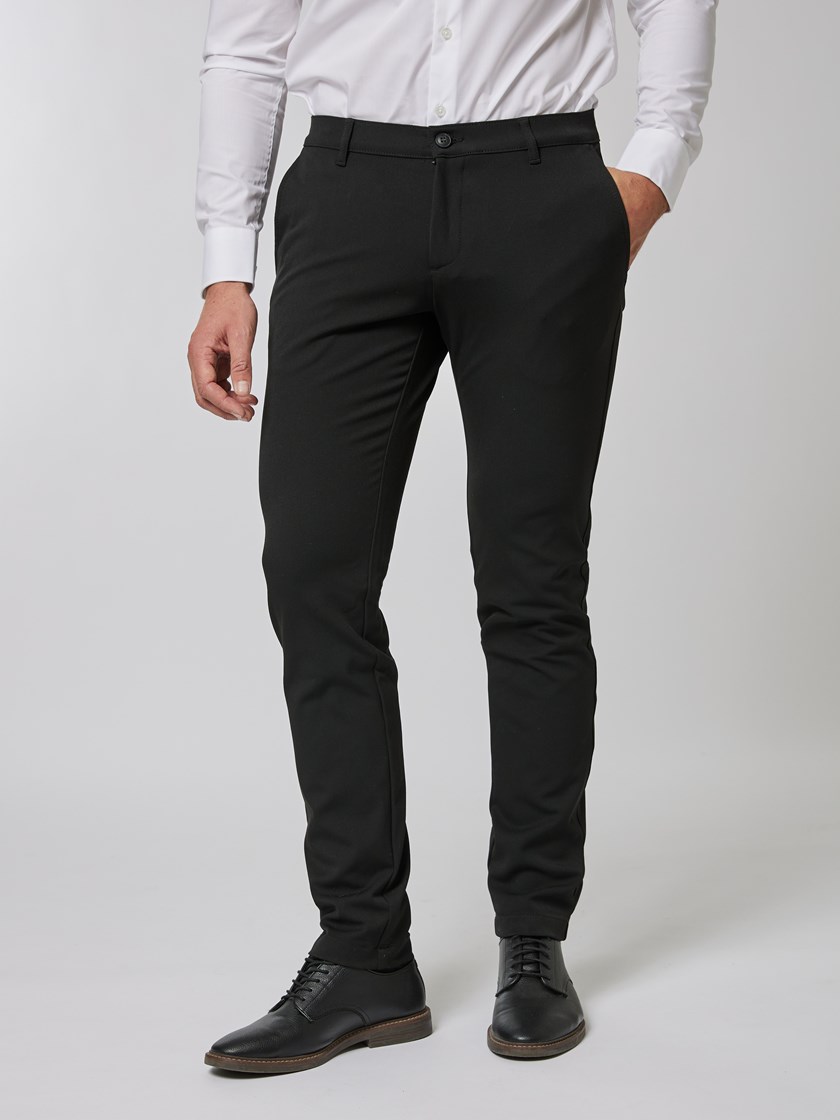 7243702 700 7243702_700-RICCO VERO-NOS-Modell-Front_chn=vic_2646.jpg_Front||Front
