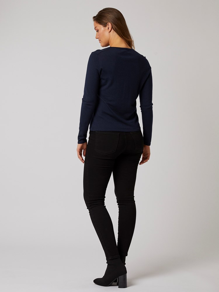 Susanne Cardigan 7244801_EM6-BLU-A20-Modell-back_1693_Susanne Cardigan EM6.jpg_Back||Back