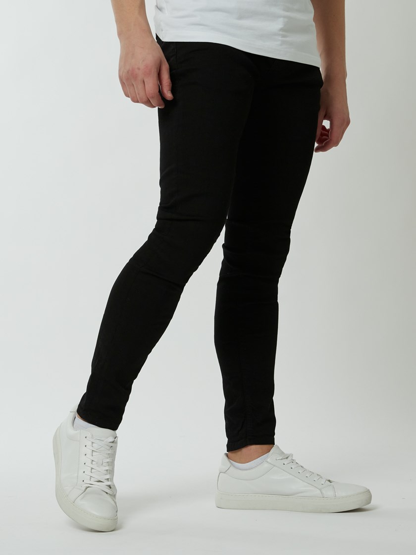 7244834 D03 7244834_D03-HENRYCHOICE-NOS-Modell-left_87931.jpg_Skinny Stan Blk. Super Stretch Jeans D03.jpg_Left||Left