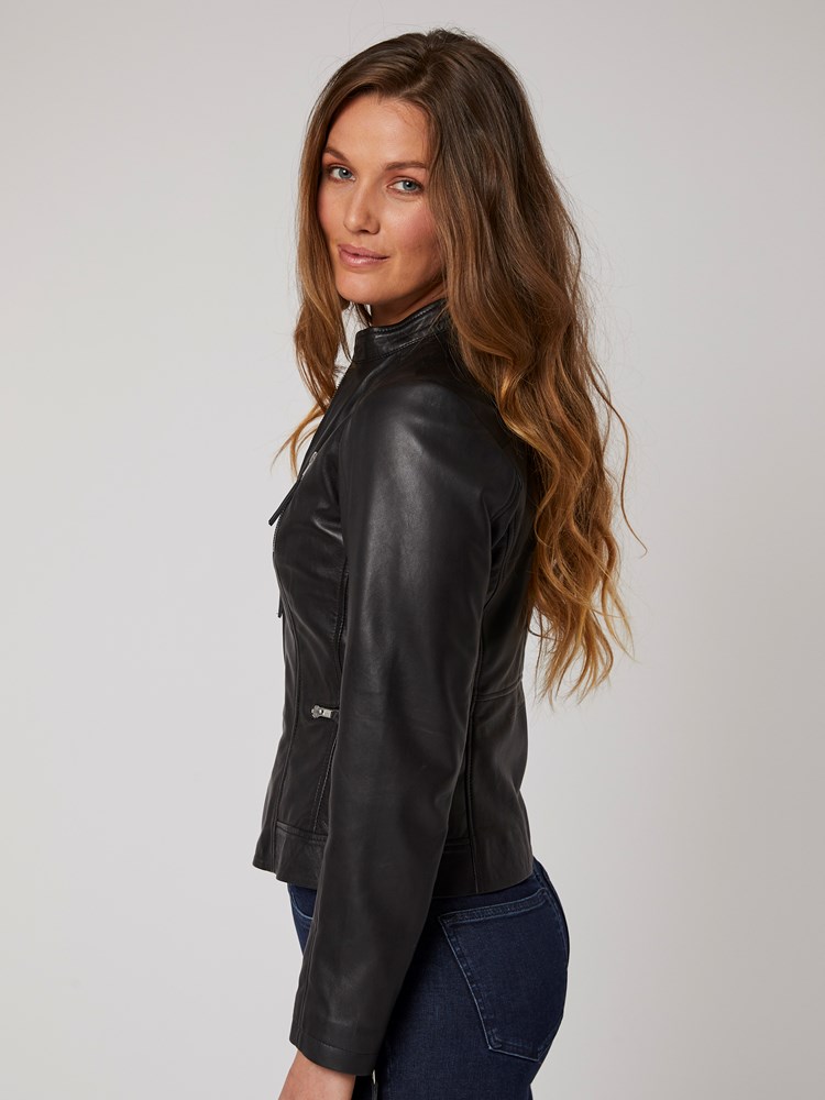 Tessa Skinnjakke 7246195_C18-BLU_S21-right_Tessa Skinnjakke C18_Tessa Skinnjakke 7246195.jpg_Right||Right