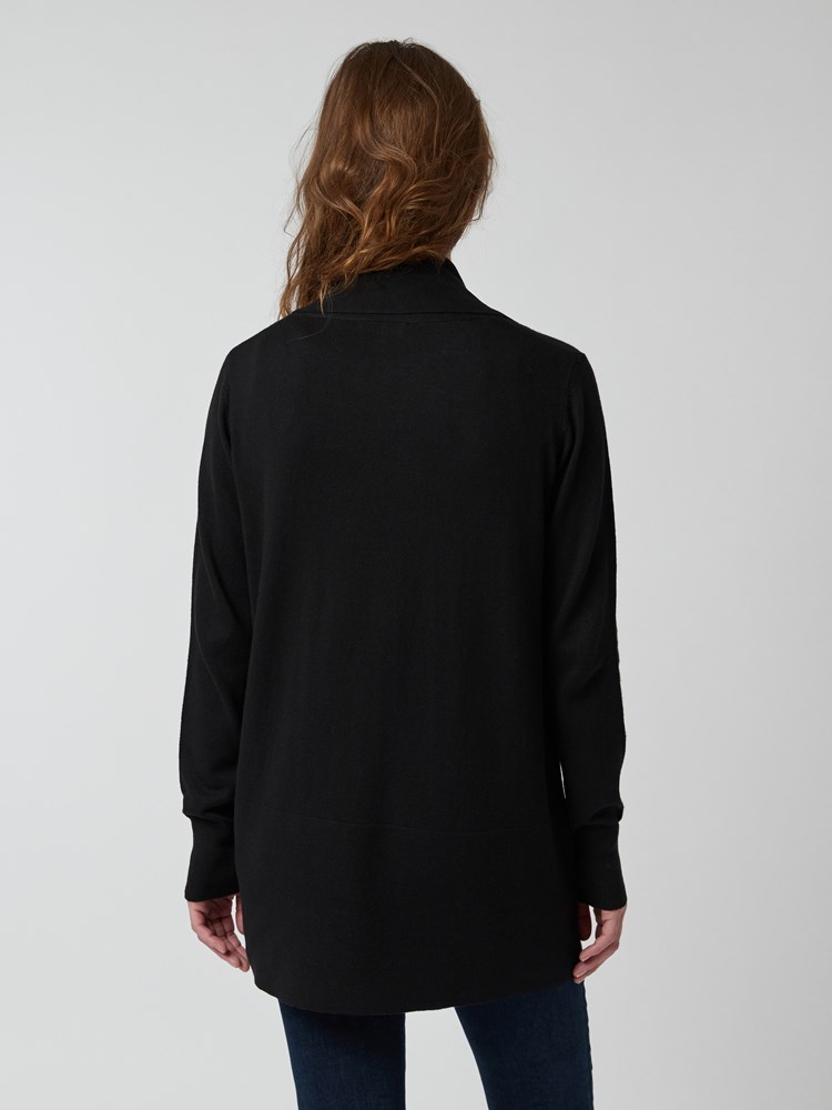 Sanne Strikkejakke 7246225_C18-BLU-NOS-Modell-back_49288_Sanne Strikkejakke C18.jpg_Back||Back