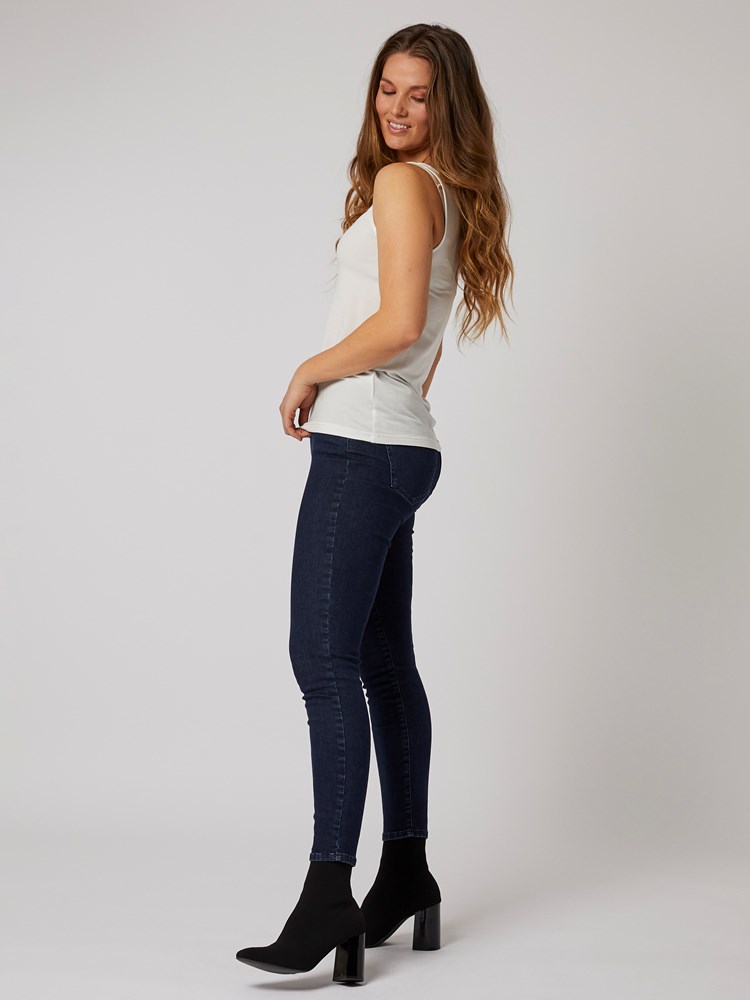 Jane Singlet 7246234_O68-BLU_S21-left_Jane Singlet_Jane Singlet O68 7246234_Jane Singlet 7246234.jpg_Left||Left
