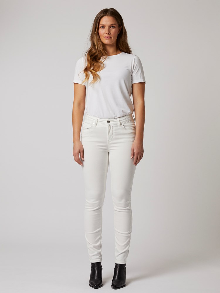 Avrill Bukse 7246266_O79-BLU-S20-Modell-front_Avrill Bukse O79 7246266.jpg_Front||Front