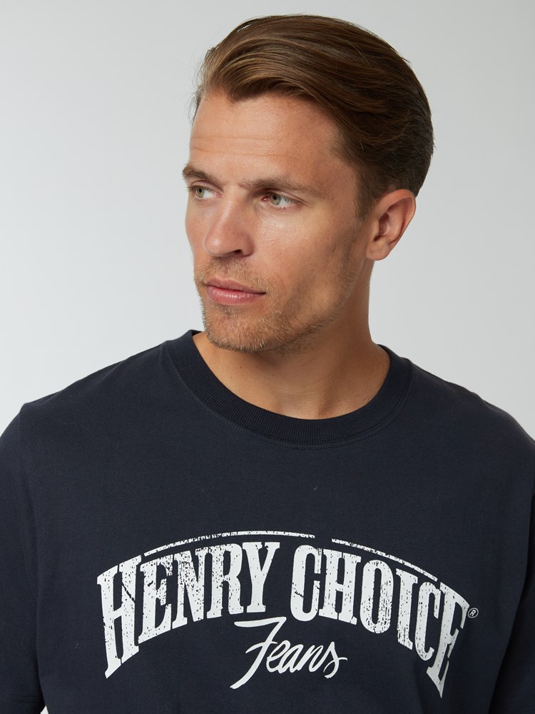 Logo T-Skjorte 7246619_C27-HENRYCHOICE-NOS-details_chn=vic_19801_Logo T-Skjorte C27.jpg_