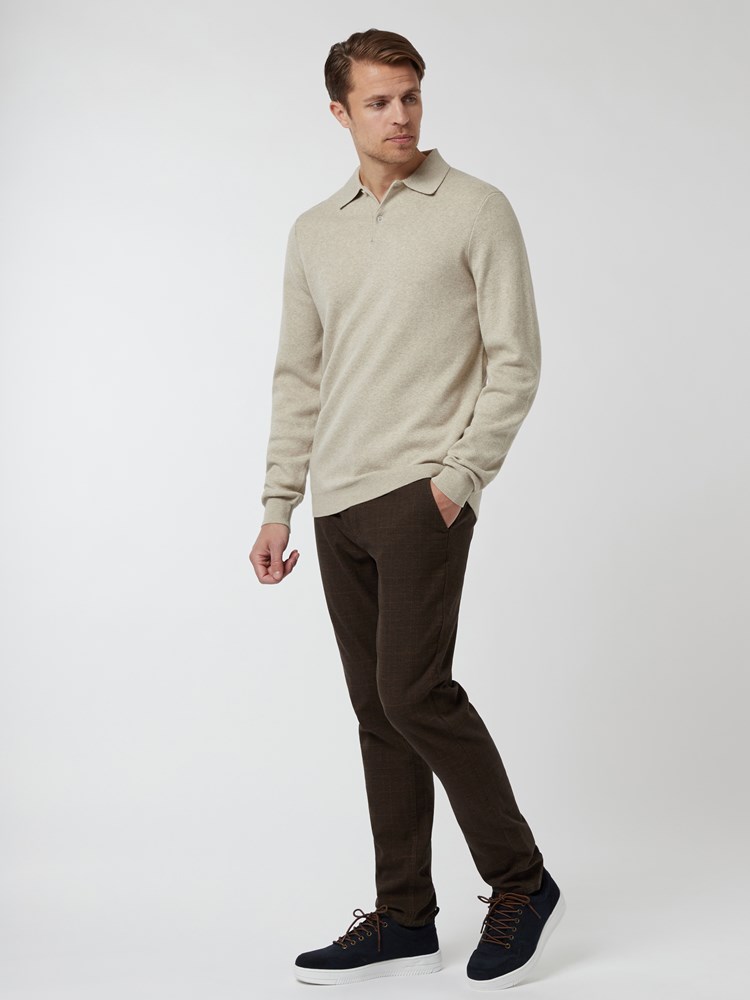 Slim Check Chino 7248236_AIX-MRCAPUCHIN-A21-Modell-Front_chn=vic_68335_Slim Check Chino AIX.jpg_Front||Front