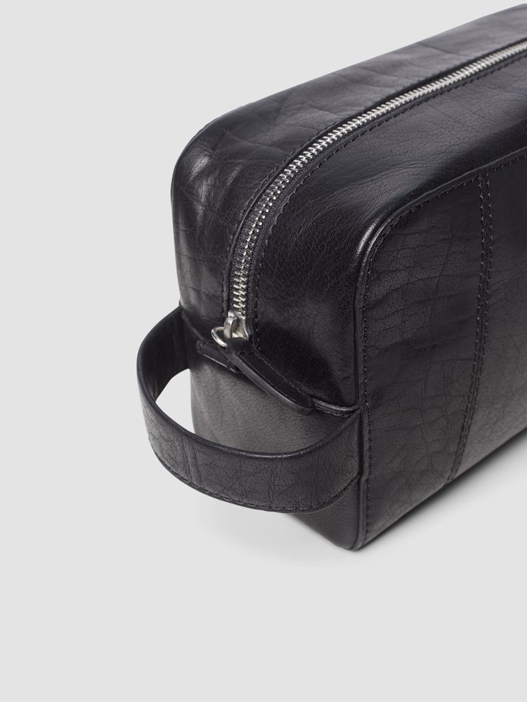 John toalettmappe 7248619_800-MarioConti-NOS-left_John toalettmappe 800_John toalettmappe 800 7248619_JOHN.jpg_Left||Left