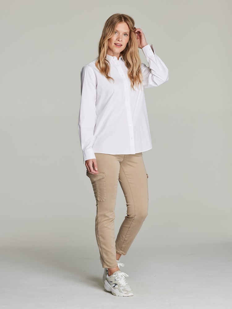 Basic skjorte 7249062_O68-JEANPAULFEMME-S22-Modell-front_48128_Basic skjorte O68_Basic skjorte O68 7249062.jpg_Front||Front