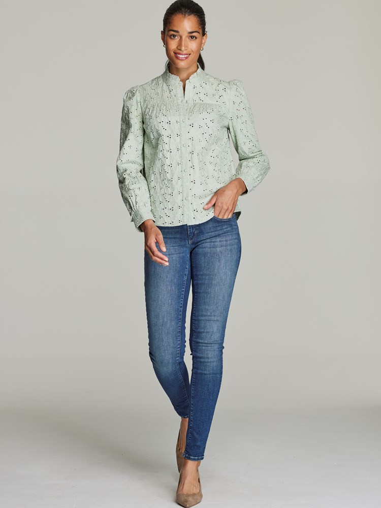 Elenore bluse 7249136_I5Q-JEANPAULFEMME-S22-Modell-front_73327_Elenore bluse I5Q_Elenore bluse I5Q 7249136.jpg_Front||Front