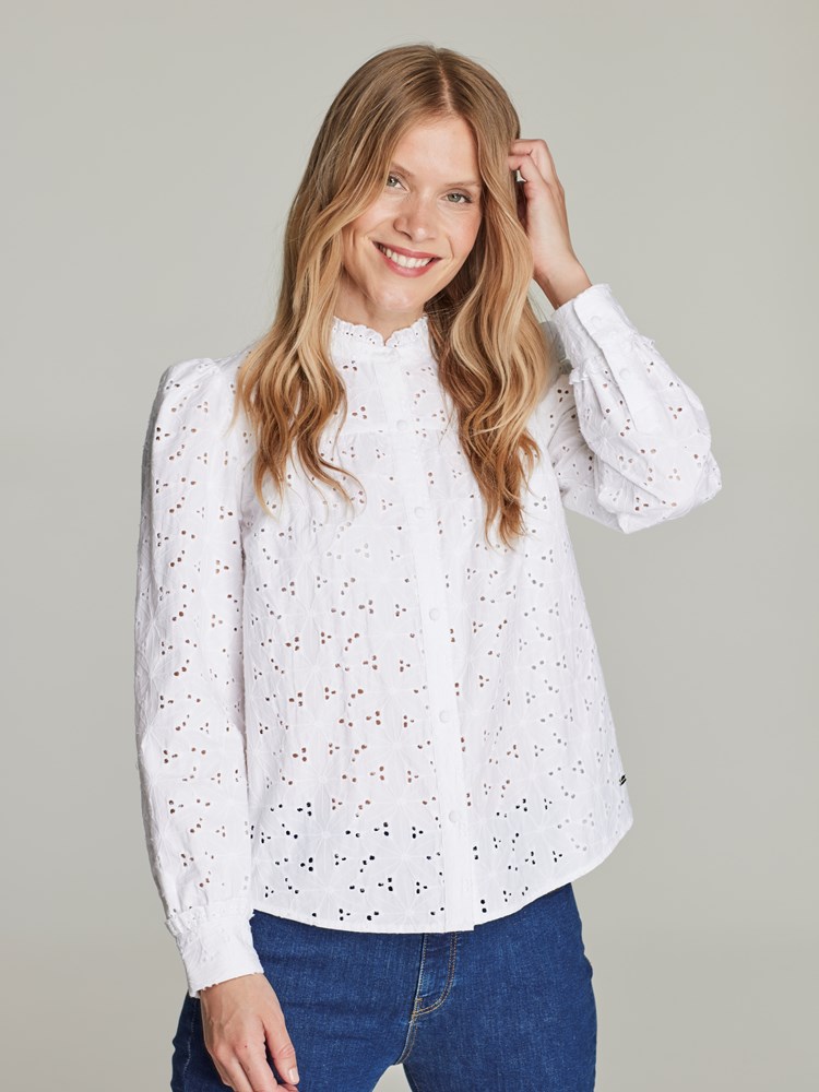 Elenore bluse 7249136_O68-JEANPAULFEMME-S22-Modell-front_26421_Elenore bluse O68_Elenore bluse O68 7249136.jpg_Front||Front