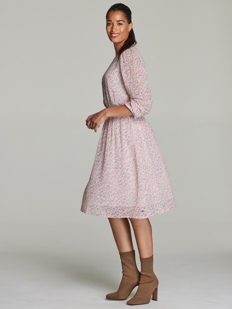 Sonia kjole 7249226_MOA-JEANPAULFEMME-S22-Modell-front_23719_Sonia kjole MOA_Sonia kjole MOA 7249226.jpg_Front||Front