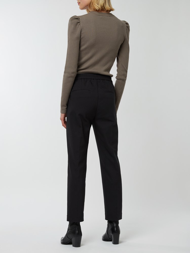 Zella pant 7249234_800-IN WEAR-S22-Modell-Back_chn=vic_22610_Zella pant 800_Zella pant 800 7249234.jpg_Back||Back