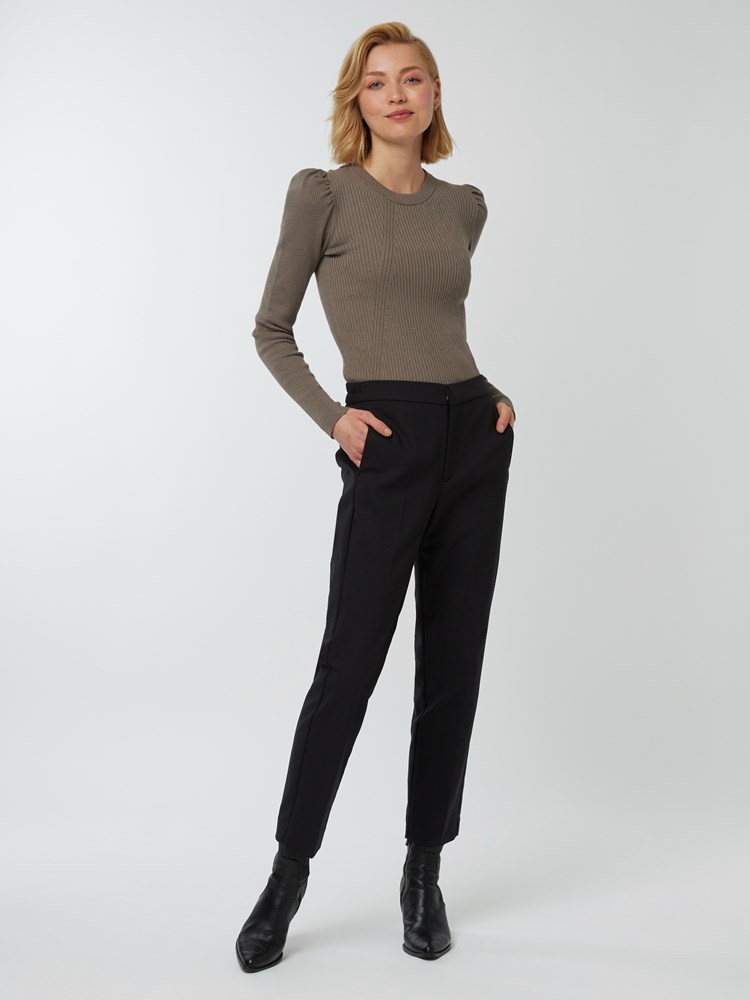 Zella pant 7249234_800-IN WEAR-S22-Modell-Front_chn=vic_86421_Zella pant 800_Zella pant 800 7249234.jpg_Front||Front