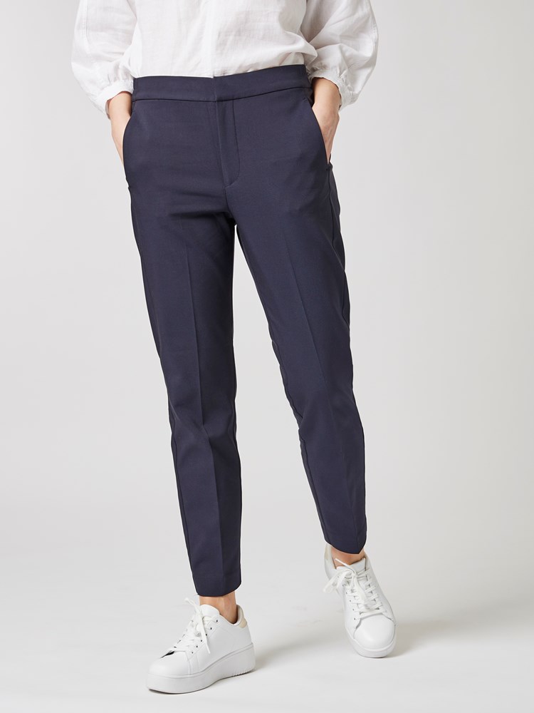 Zella pant 7249234_EM6-IN WEAR-S23-Modell-Front_chn=vic_3354_Zella pant EM6_Zella pant EM6 7249234.jpg_Front||Front