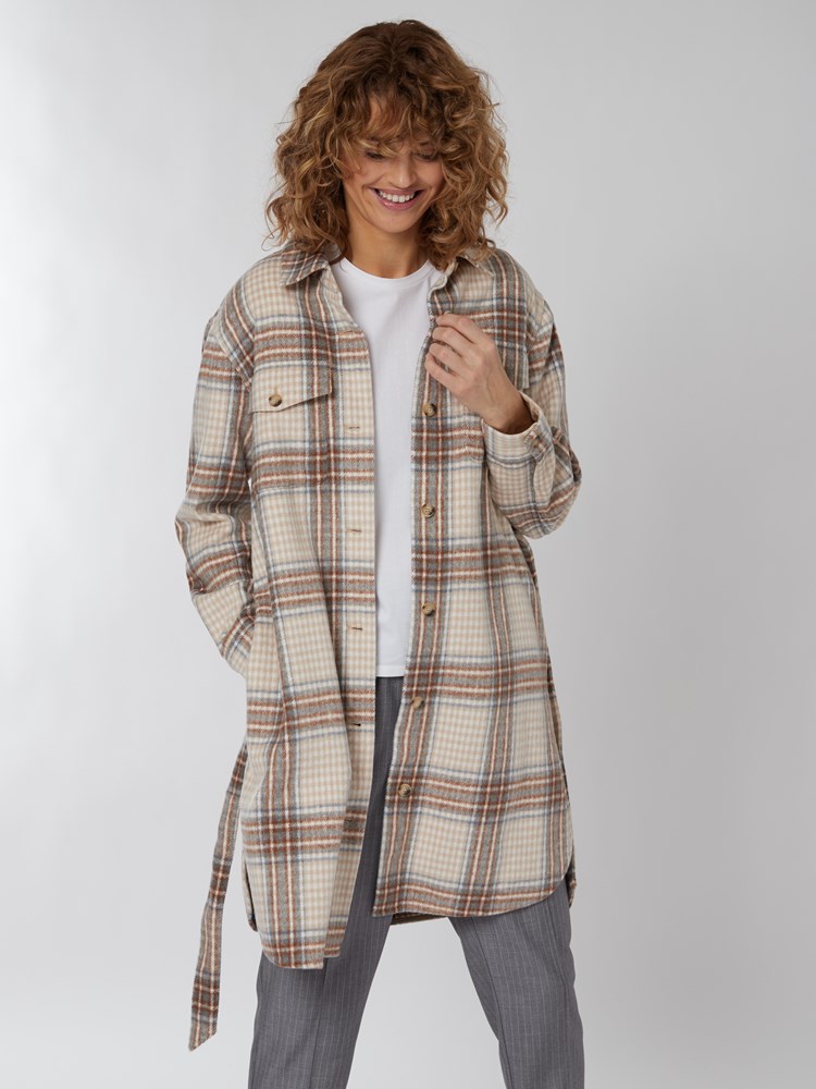 Maddie jakke 7249388_A9C-BLU-S22-Modell-Front_chn=vic_6539_Maddie jakke A9C 7249388.jpg_Front||Front