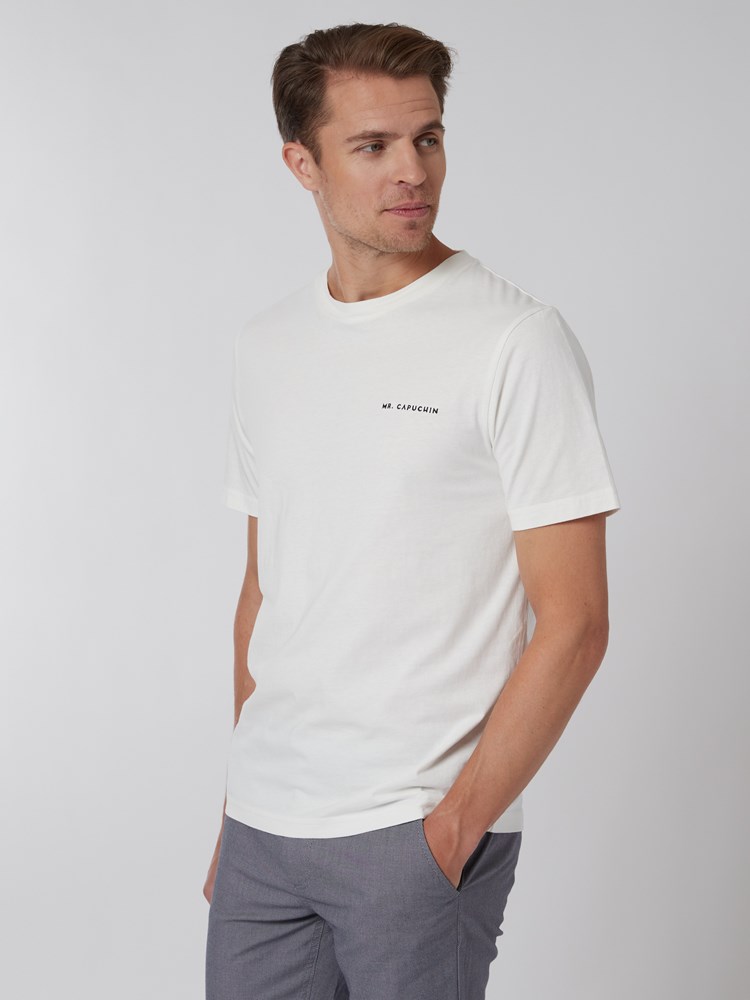 Aiden logo t-Skjorte 7249415_O77-MRCAPUCHIN-S22-Modell-Front_chn=vic_3131_Aiden logo t-Skjorte O77.jpg_Front||Front