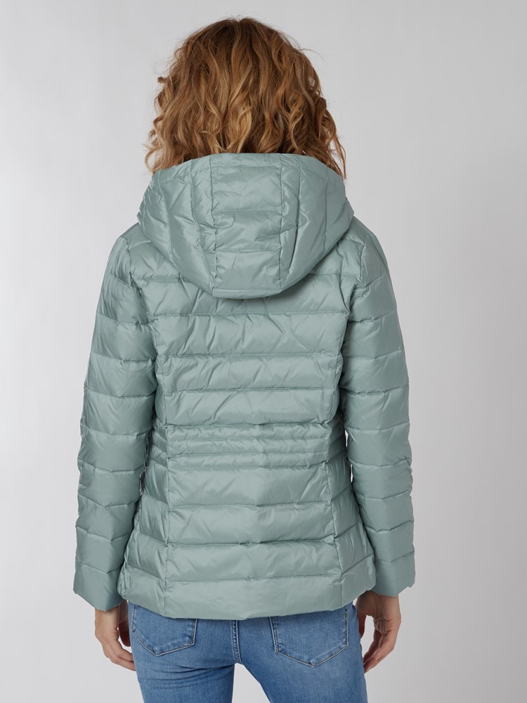 Katinka dunjakke 7249457_I5P-MELL-S22-Modell-Back_chn=vic_9626_Katinka dunjakke I5P.jpg_Back||Back