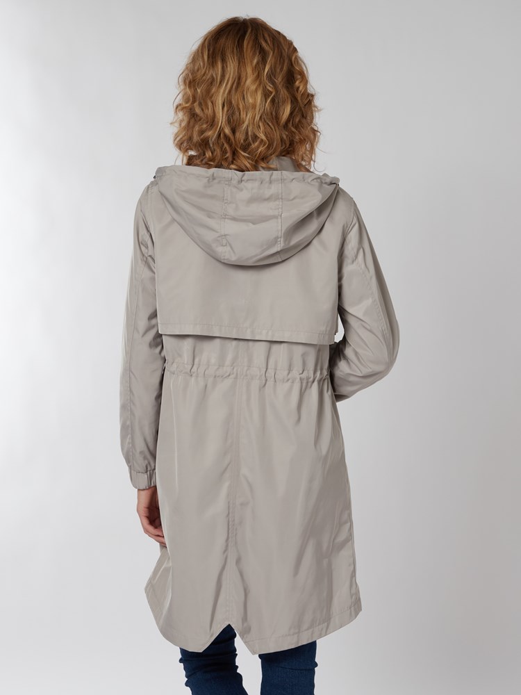 Penny parkas 7249461_AM3-MELL-S22-Modell-Back_chn=vic_4238_Penny parkas AM3_Penny parkas AM3 7249461.jpg_Back||Back