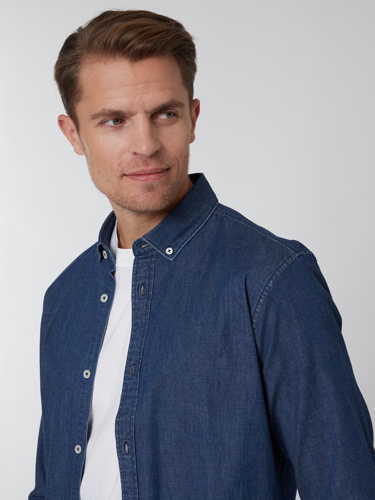 David skjorte 7249542_ECL-VESB-S22-Modell-Right_chn=vic_4687.jpg_Right||Right