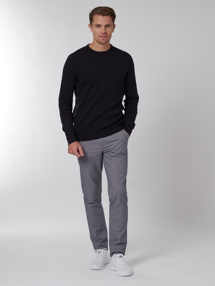 Caruso genser 7249559_C27-MRCAPUCHIN-S22-Modell-Front_chn=vic_6015_Caruso genser C27.jpg_Front||Front