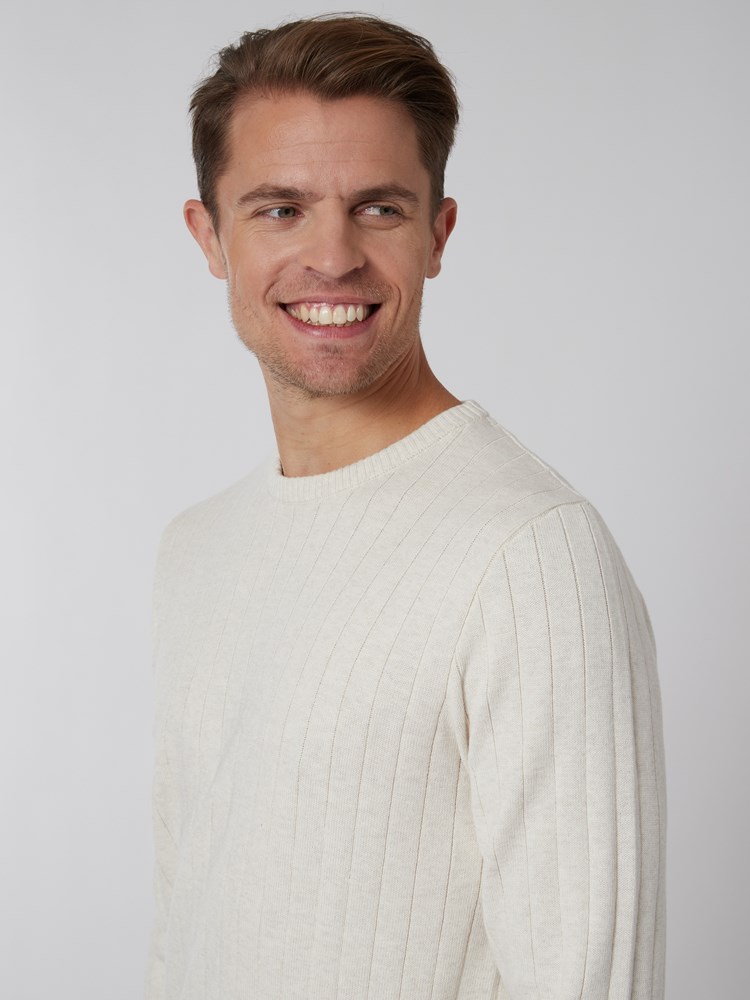 Caruso genser 7249559_O62-MRCAPUCHIN-S22-Modell-Front_chn=vic_6919_Caruso genser O62.jpg_Front||Front