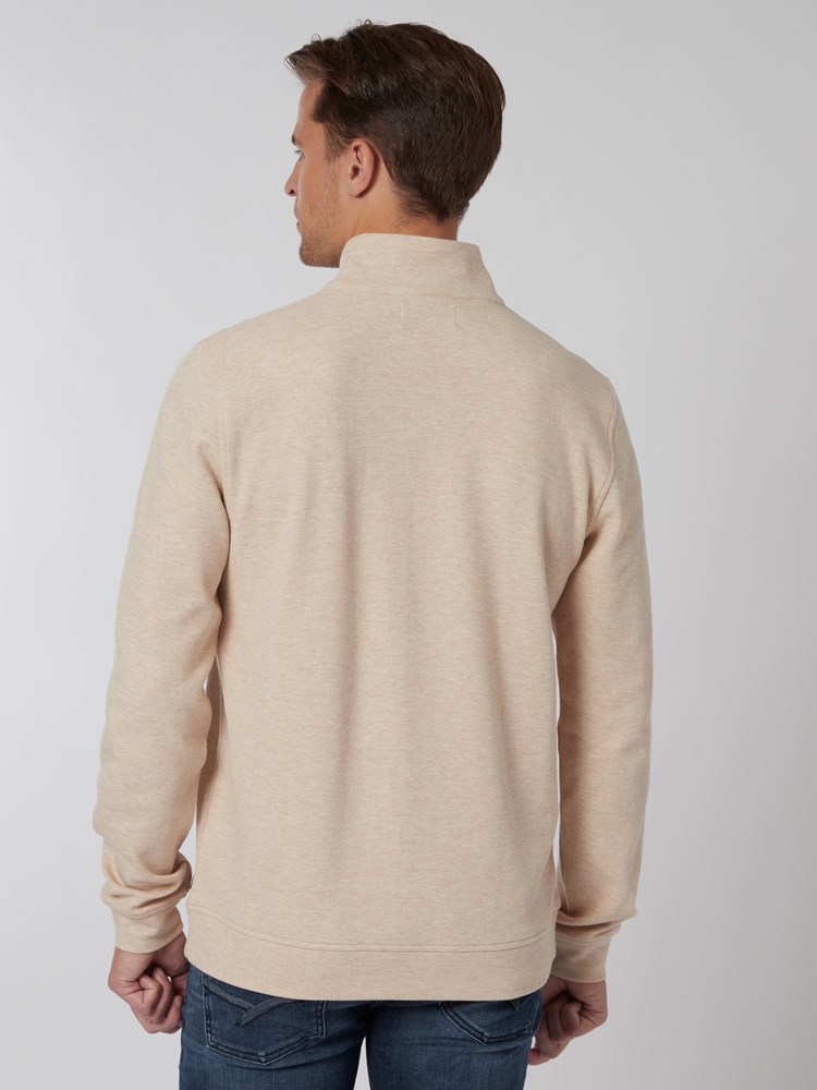 Jonathan zip genser 7249582_A9P-MRCAPUCHIN-S22-Modell-Back_chn=vic_15_Jonathan zip genser A9P.jpg_Back||Back