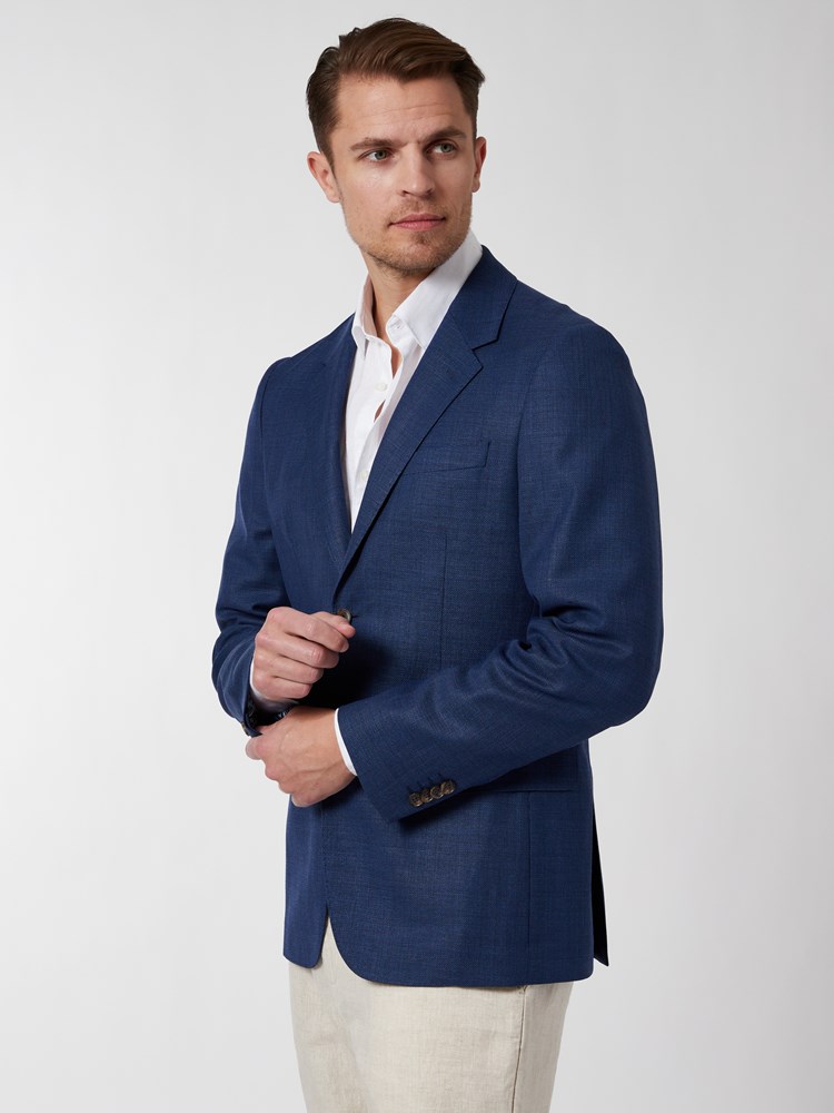 Jonathan blazer 7249593_EGZ-VESB-S22-Modell-Front_chn=vic_4179.jpg_Front||Front
