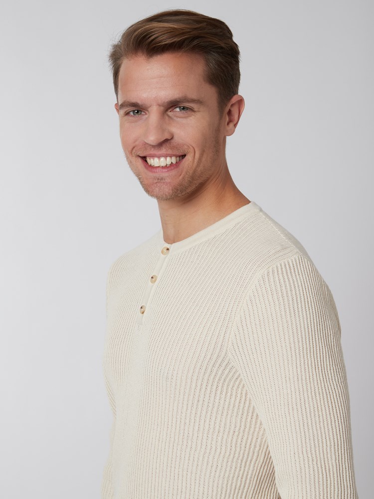 Jace genser 7249599_O87-HENRYCHOICE-S22-Modell-Front_chn=vic_6900_Jace genser O87.jpg_Front||Front