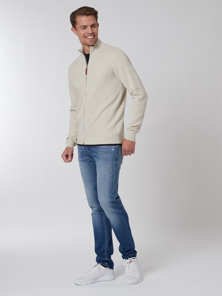 Ethan cardigan 7249601_O79-VESB-S22-details_chn=vic_8941.jpg_