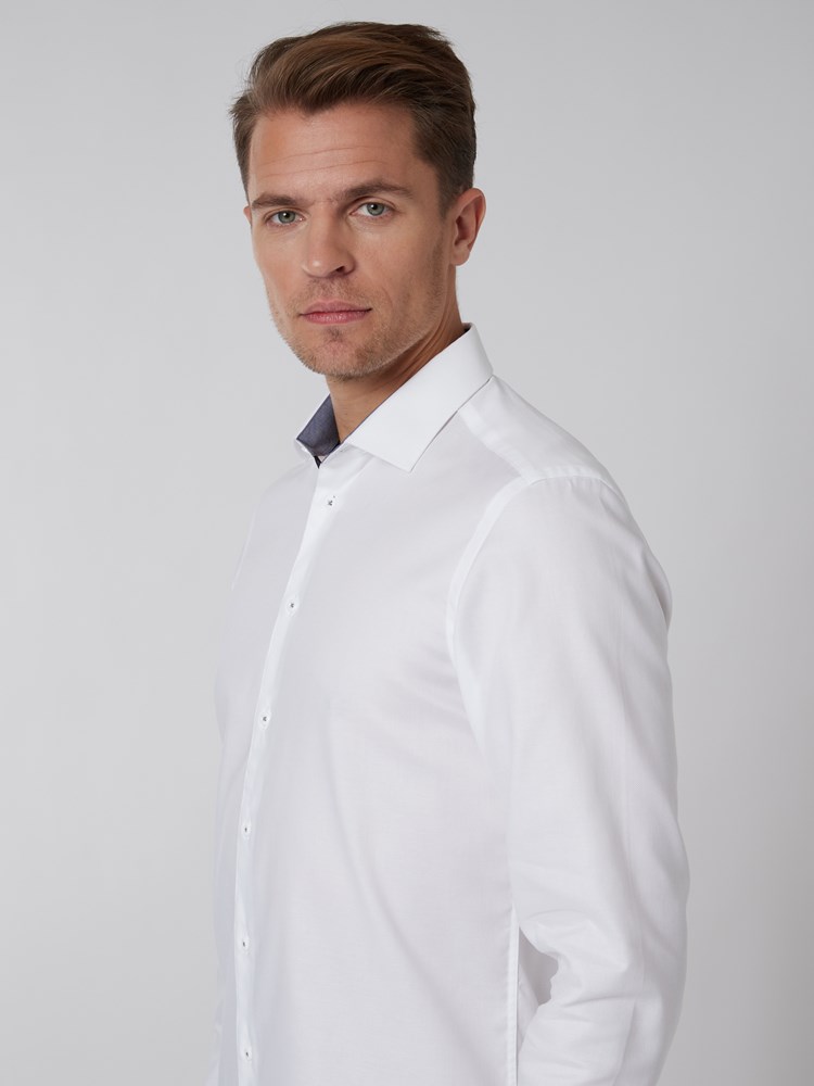 Veneto skjorte 7249670_O68-MARIOCONTI-S22-Modell-Front_chn=vic_1547.jpg_Front||Front