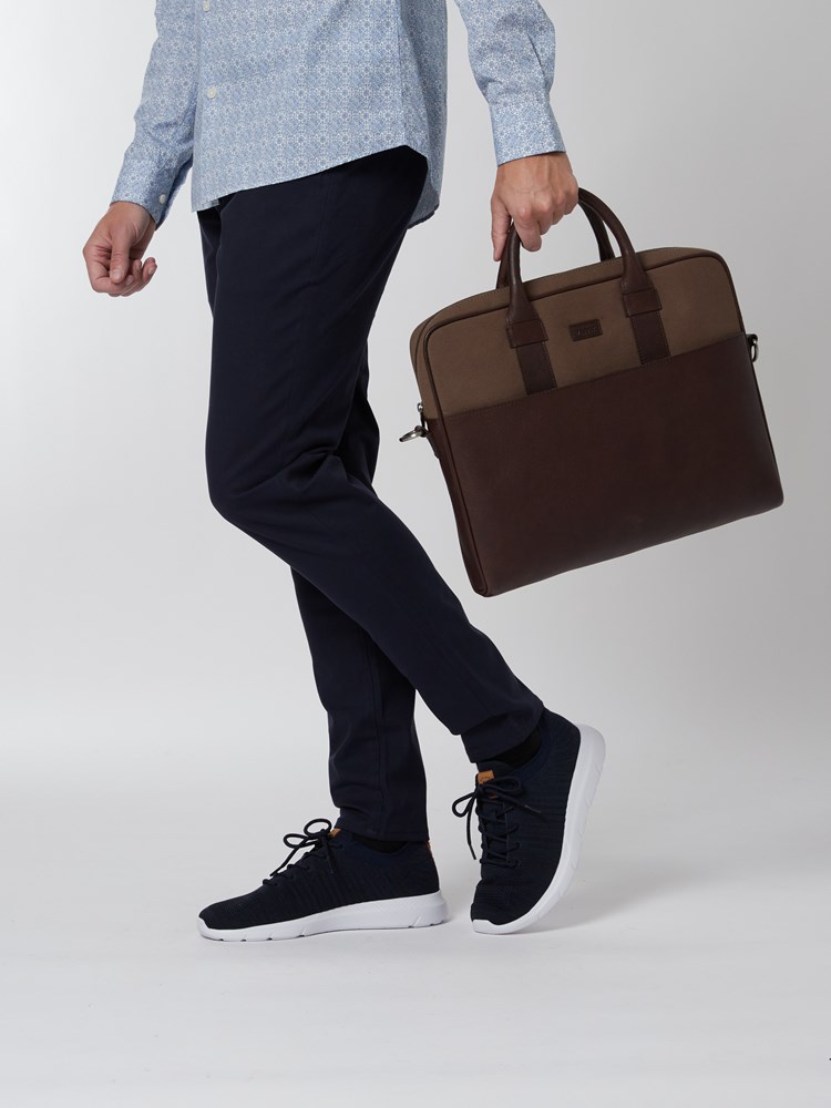 Ves pc bag 7249718_APT-VESB-S22-Modell-Front_chn=vic_2458_Ves pc bag APT.jpg_Front||Front