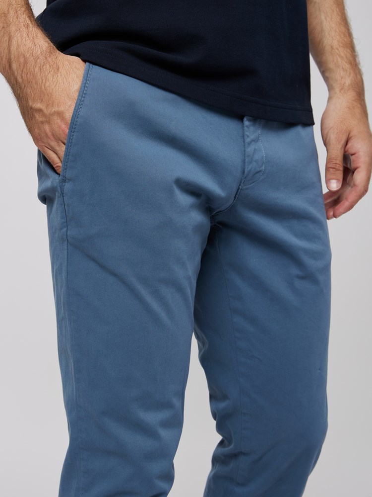 Aron chinos 7249730 EHI 14.jpg_